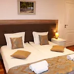 - Lets4holiday Apartamento *