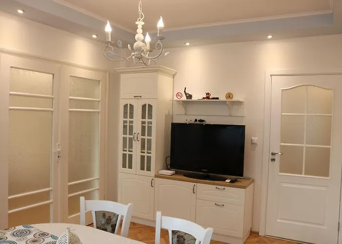 - Lets4holiday Lägenhet